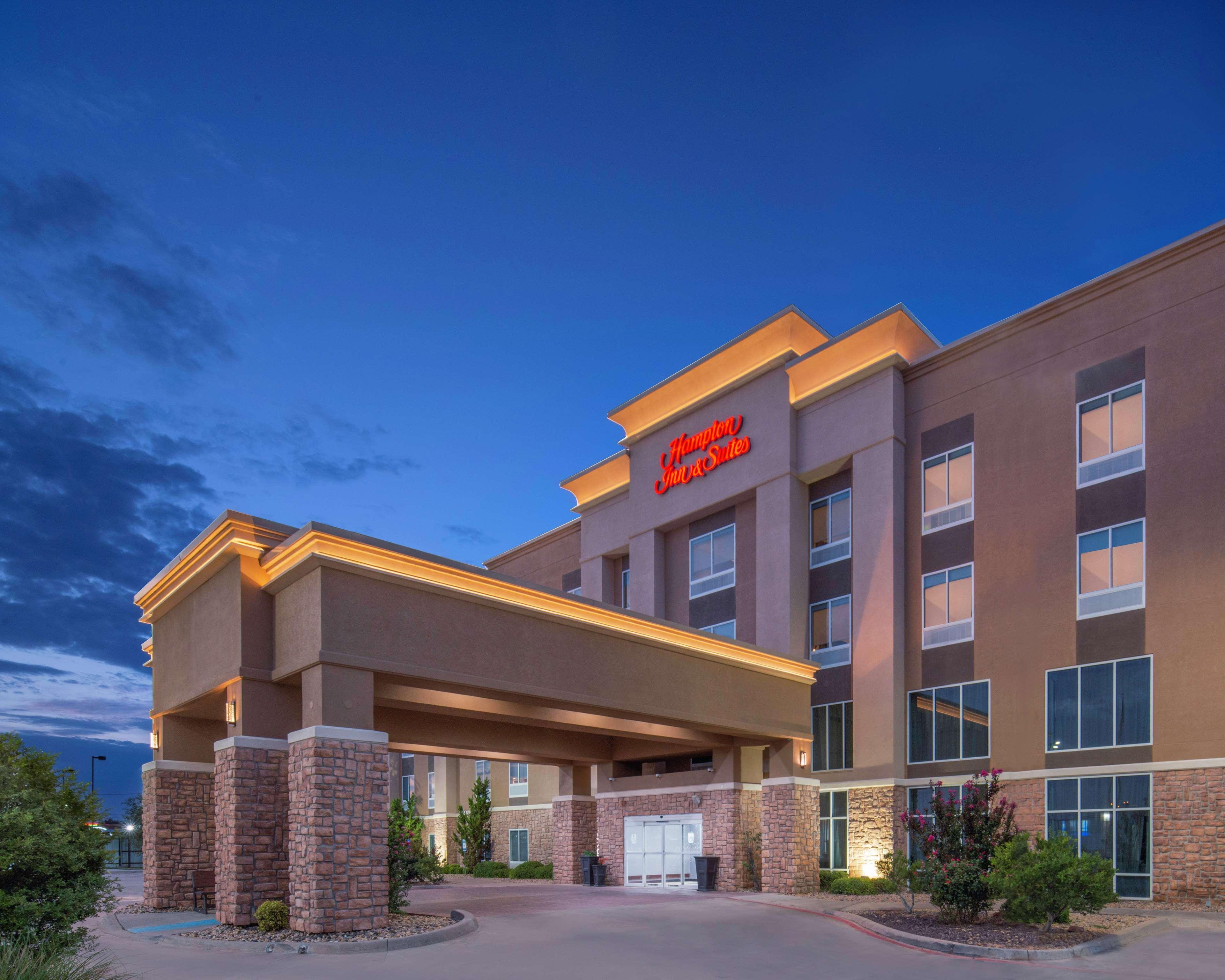 Hampton Inn & Suites לובוק מראה חיצוני תמונה