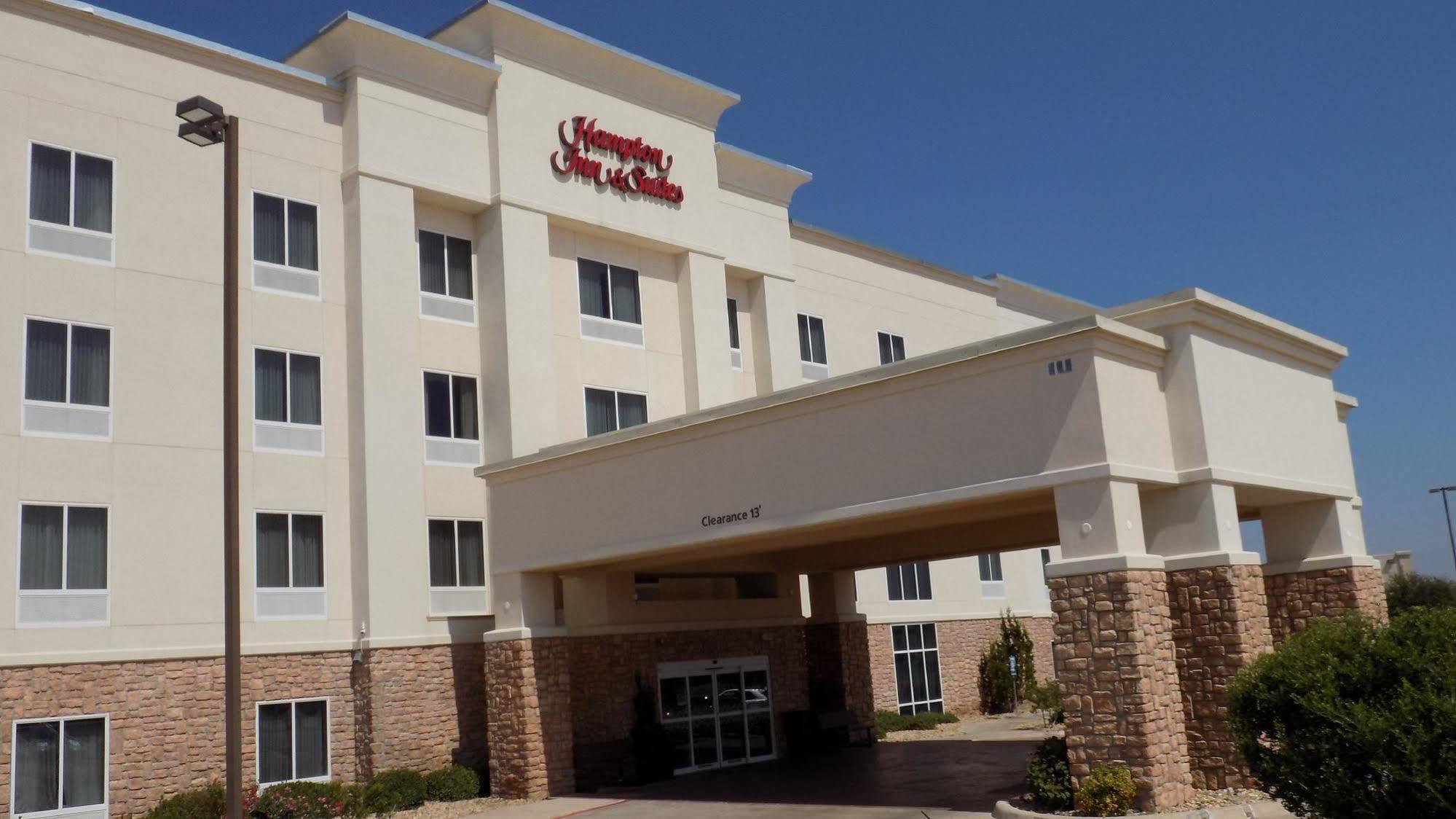 Hampton Inn & Suites לובוק מראה חיצוני תמונה